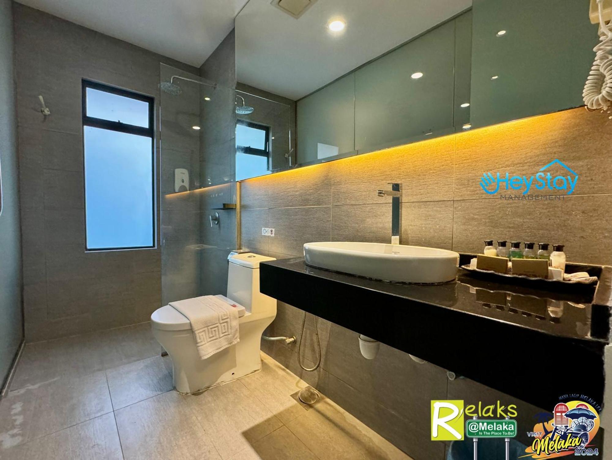 Modern Cave Guest House Walking Distance 5Mins To Jonker Malacca Buitenkant foto