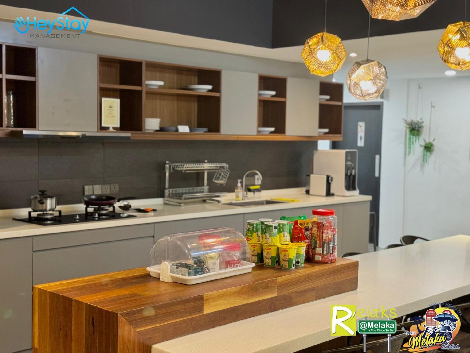 Modern Cave Guest House Walking Distance 5Mins To Jonker Malacca Buitenkant foto